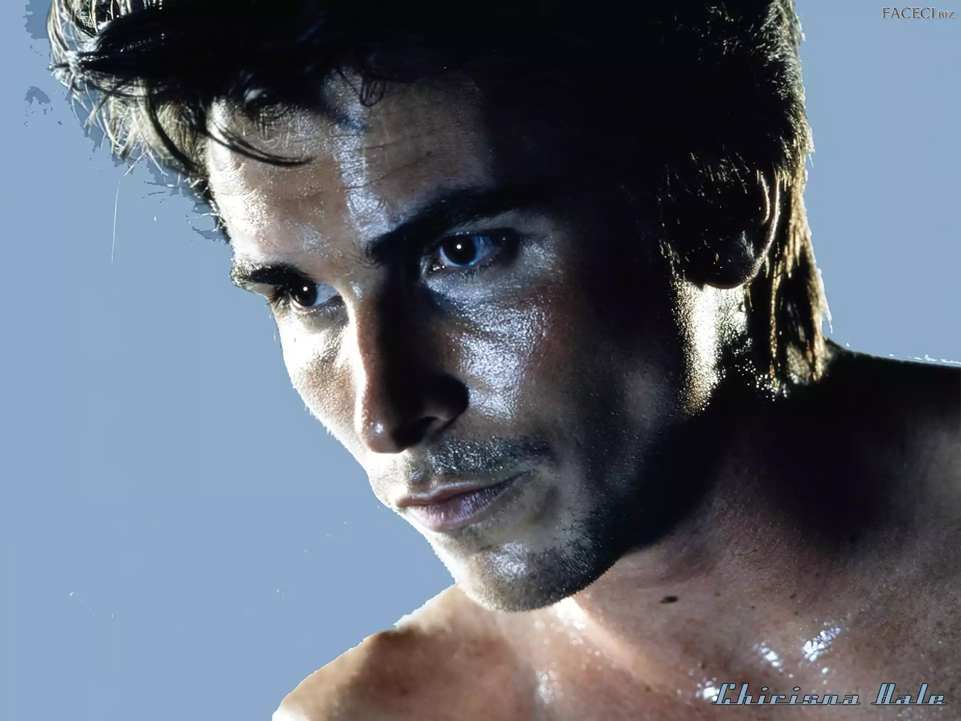 ciemne oczy, Christian Bale, mokra twarz